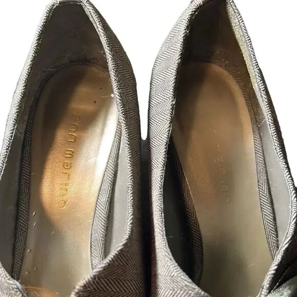 Super Unique, cute and flirty. Size 7 / Heel Height 4 inches - Picture 4 of 5